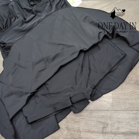 Shekini Twist Front Boyshort Swimdress One Piece Swimsuit Size S - Picture 7 of 8